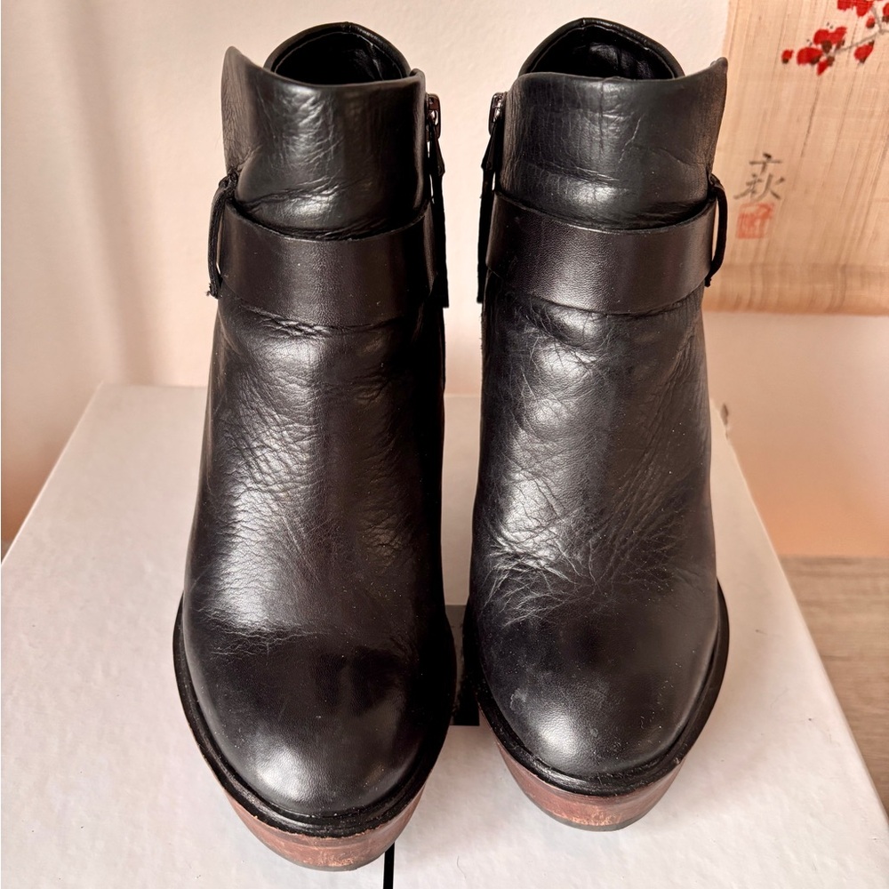 Dolce Vita Black Ankle Booties